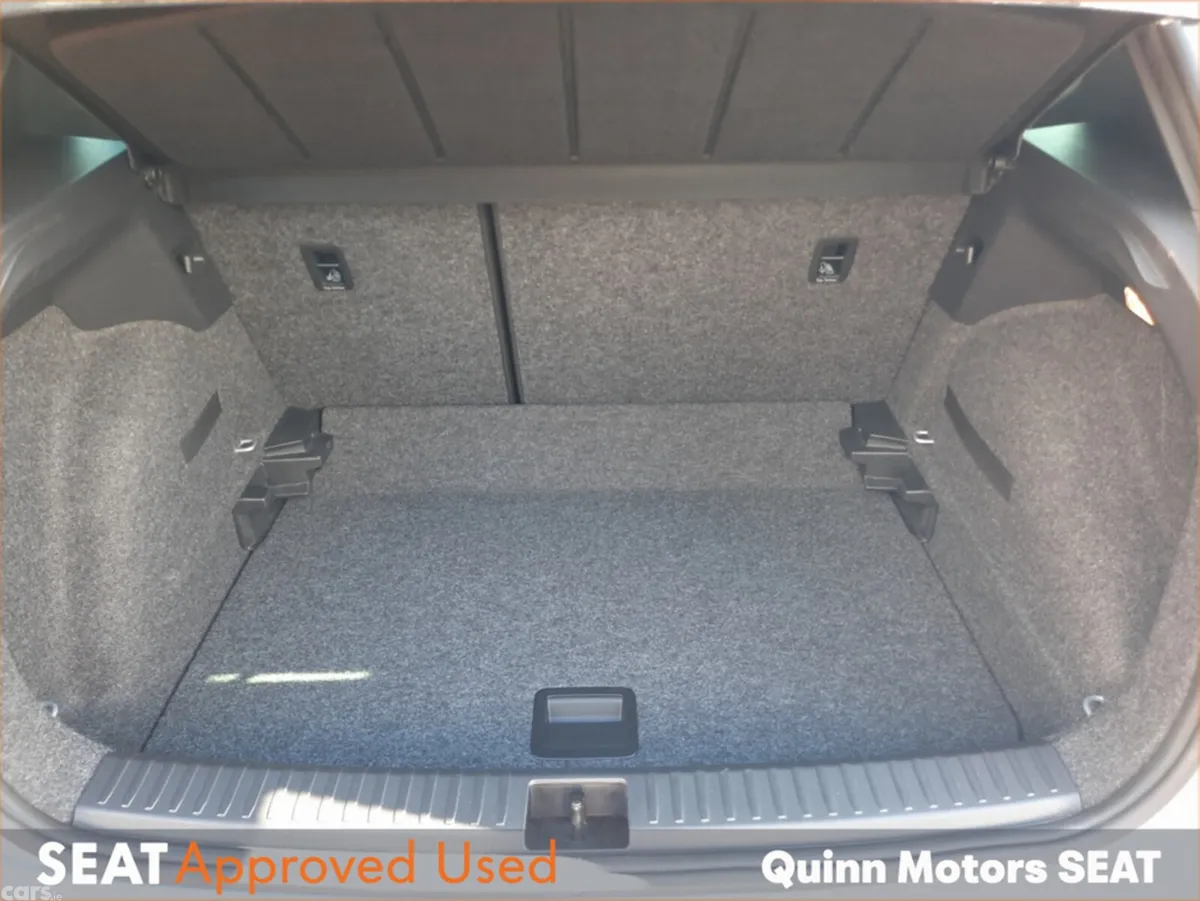 SEAT Arona Hatchback, Petrol, 2024, Grey