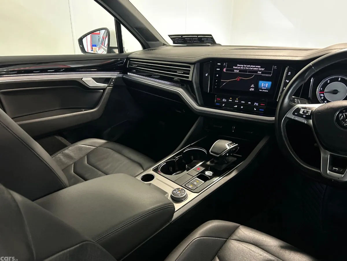 Volkswagen Touareg SUV, Diesel, 2019, White
