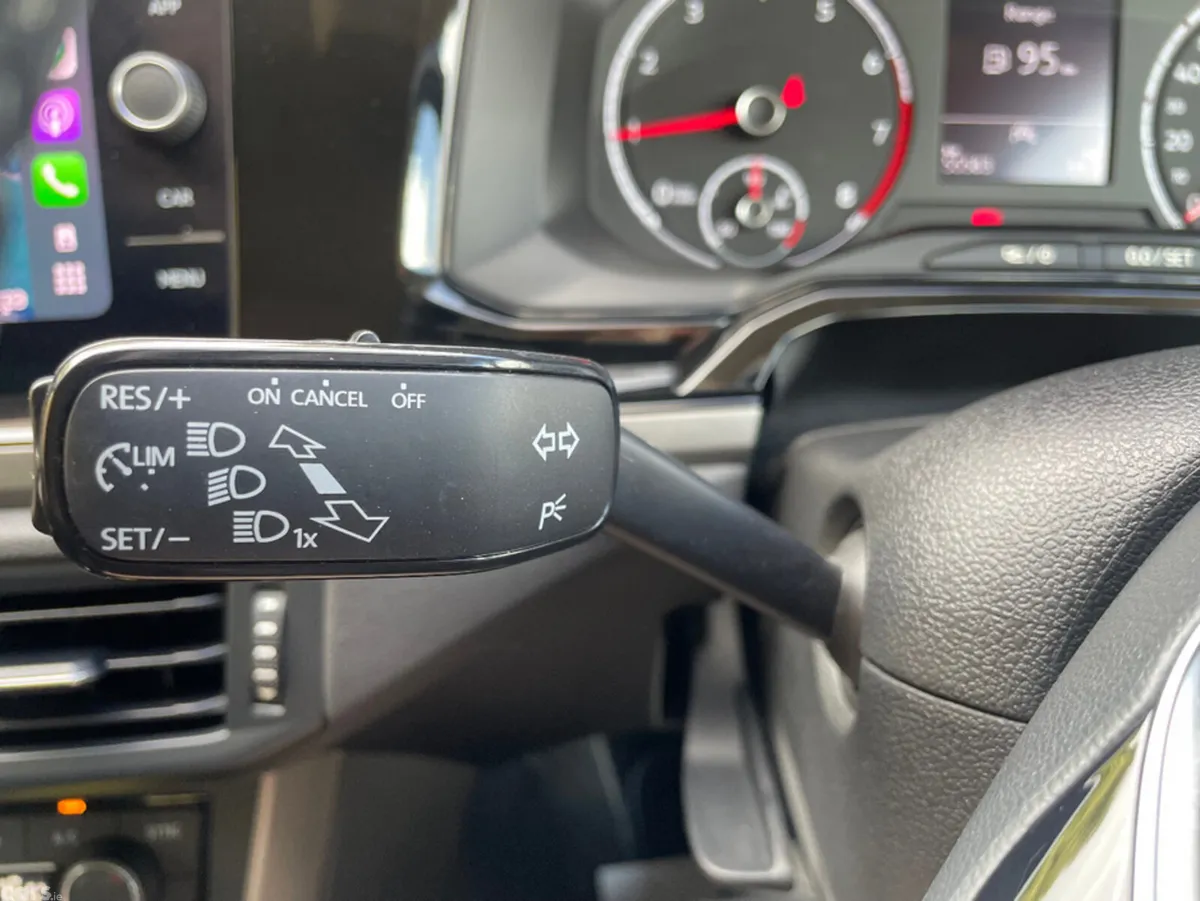 Volkswagen Polo Hatchback, Petrol, 2021, White