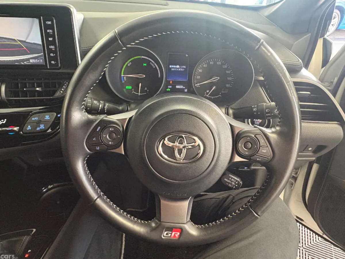 Toyota C-HR SUV, Petrol Hybrid, 2020, White