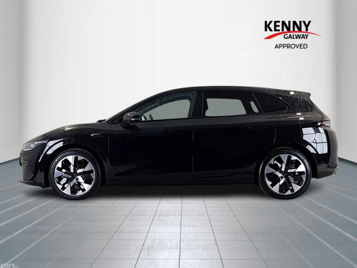 Leapmotor B05 Hatchback, Electric, 2026, Black