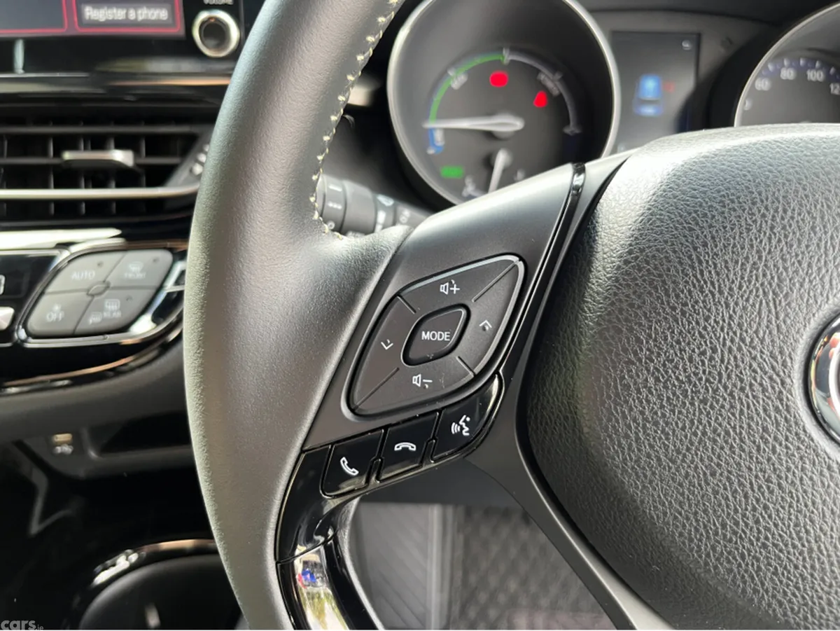 Toyota C-HR SUV, Petrol Hybrid, 2023, Black