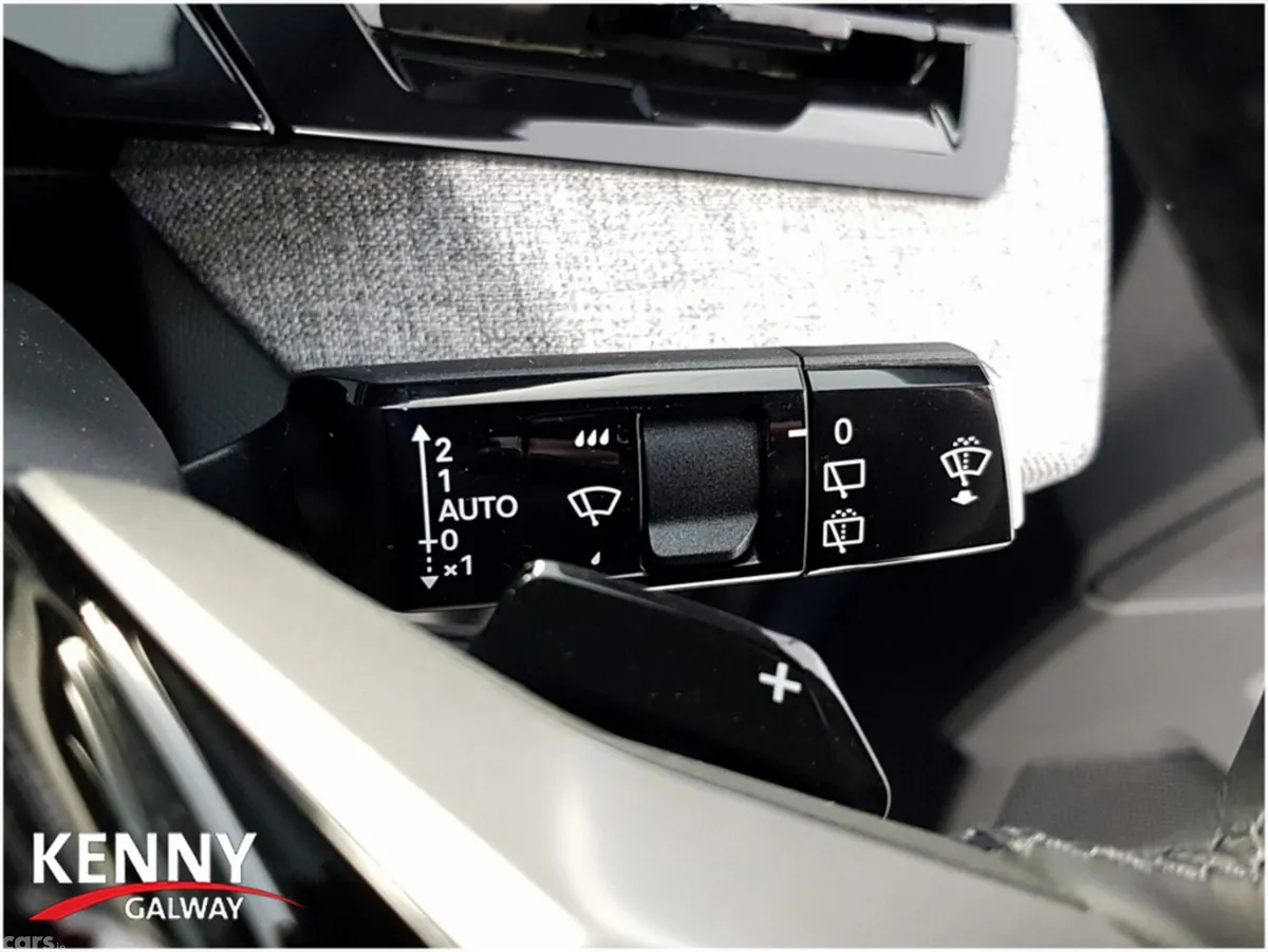Peugeot 5008 MPV, Electric, 2026, Blue