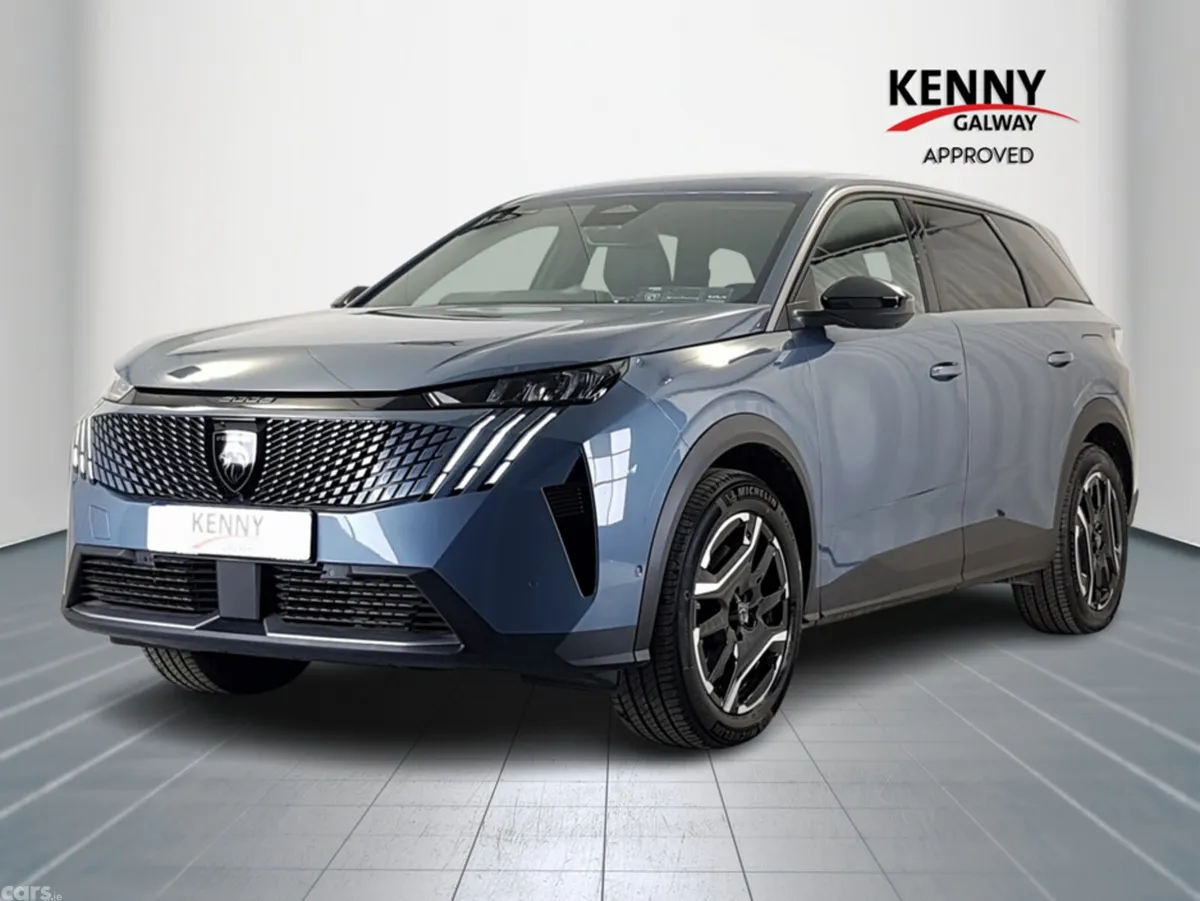 Peugeot 5008 MPV, Electric, 2026, Blue