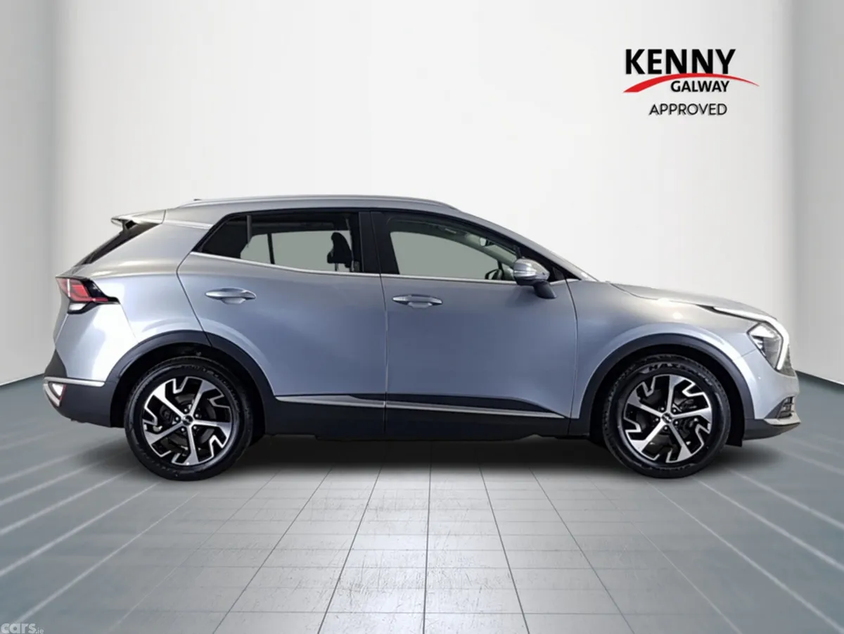 Kia Sportage MPV, Diesel, 2025, Grey