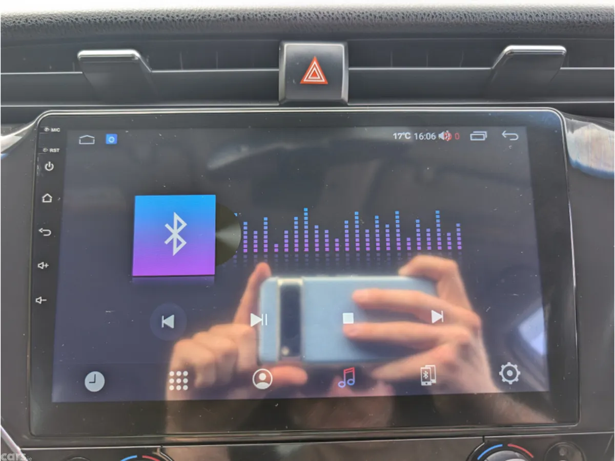 Toyota Camry Saloon, Petrol Hybrid, 2018, Red