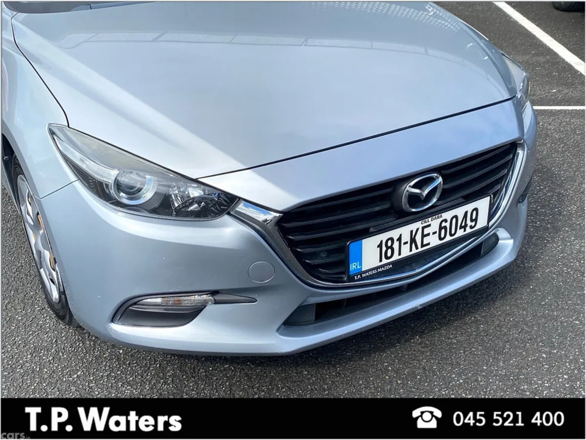 Mazda Mazda3 Hatchback, Petrol, 2018, Silver