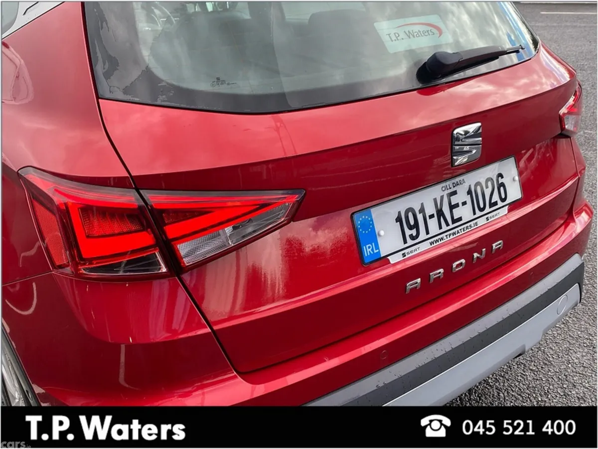 SEAT Arona Hatchback, Diesel, 2019, Red