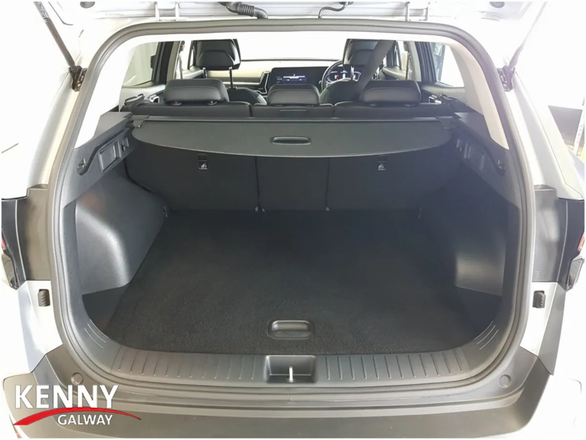 Kia Sportage MPV, Diesel, 2025, Grey