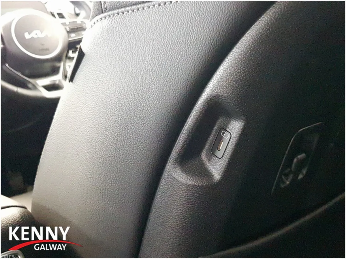 Kia Sportage MPV, Diesel, 2025, Grey