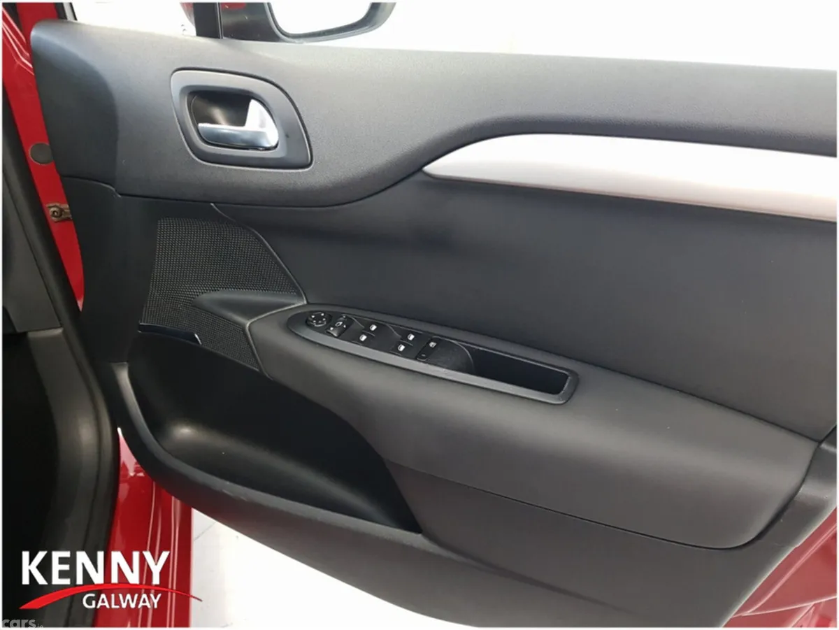 Citroen C4 Hatchback, Diesel, 2012, Red