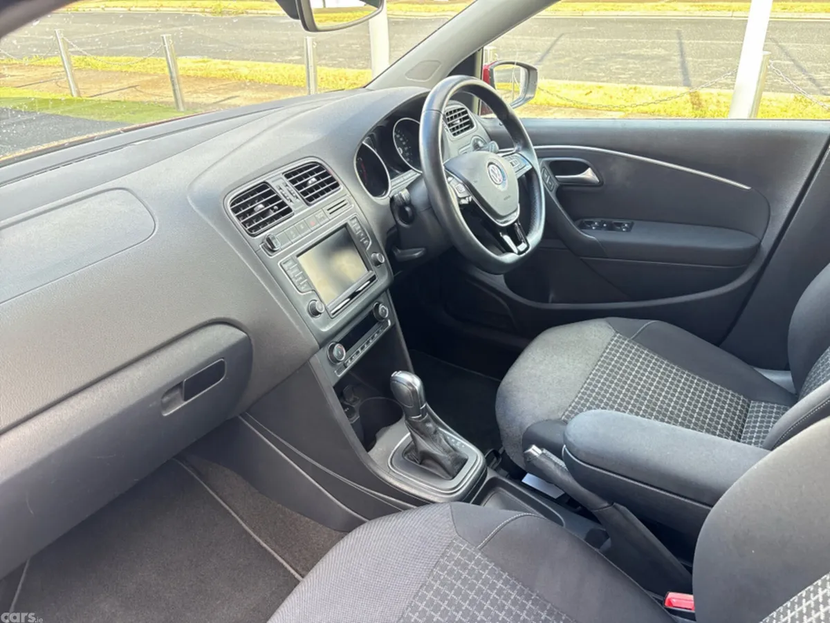 Volkswagen Polo Hatchback, Petrol, 2015, Red