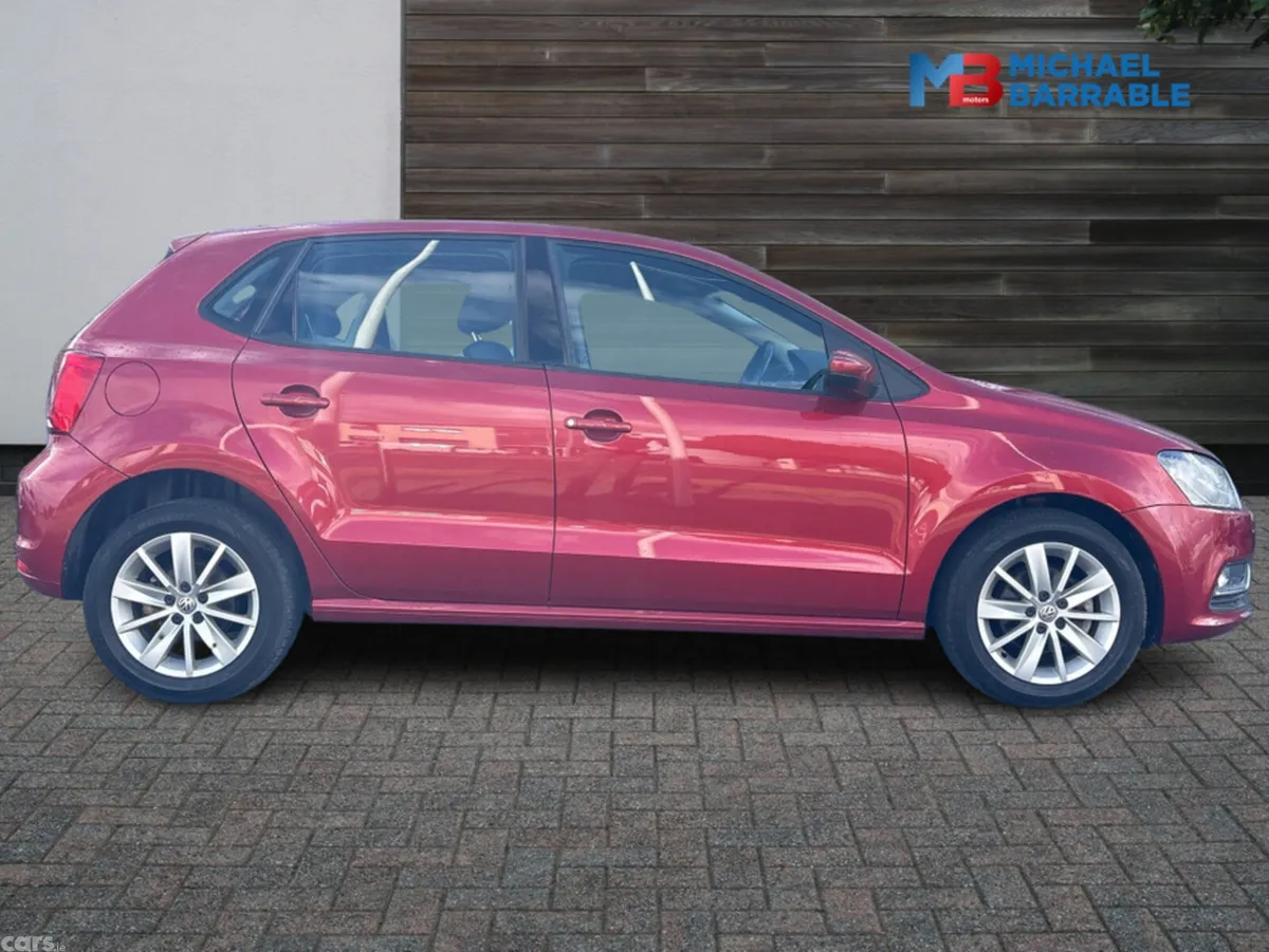 Volkswagen Polo Hatchback, Petrol, 2015, Red