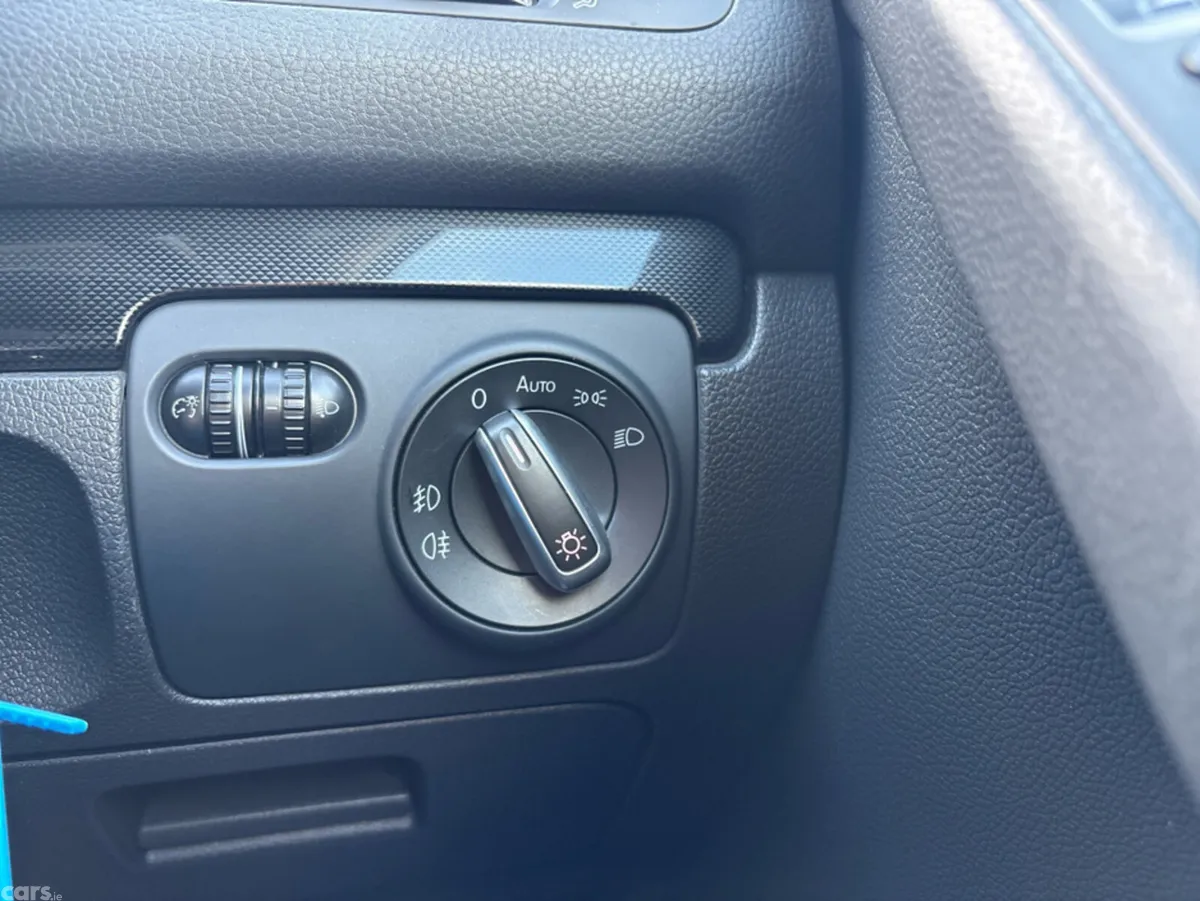 Volkswagen Golf Hatchback, Petrol, 2012, Silver