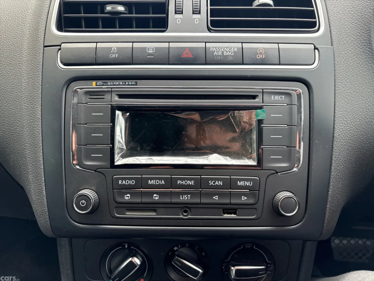 Volkswagen Polo Hatchback, Petrol, 2013, Red