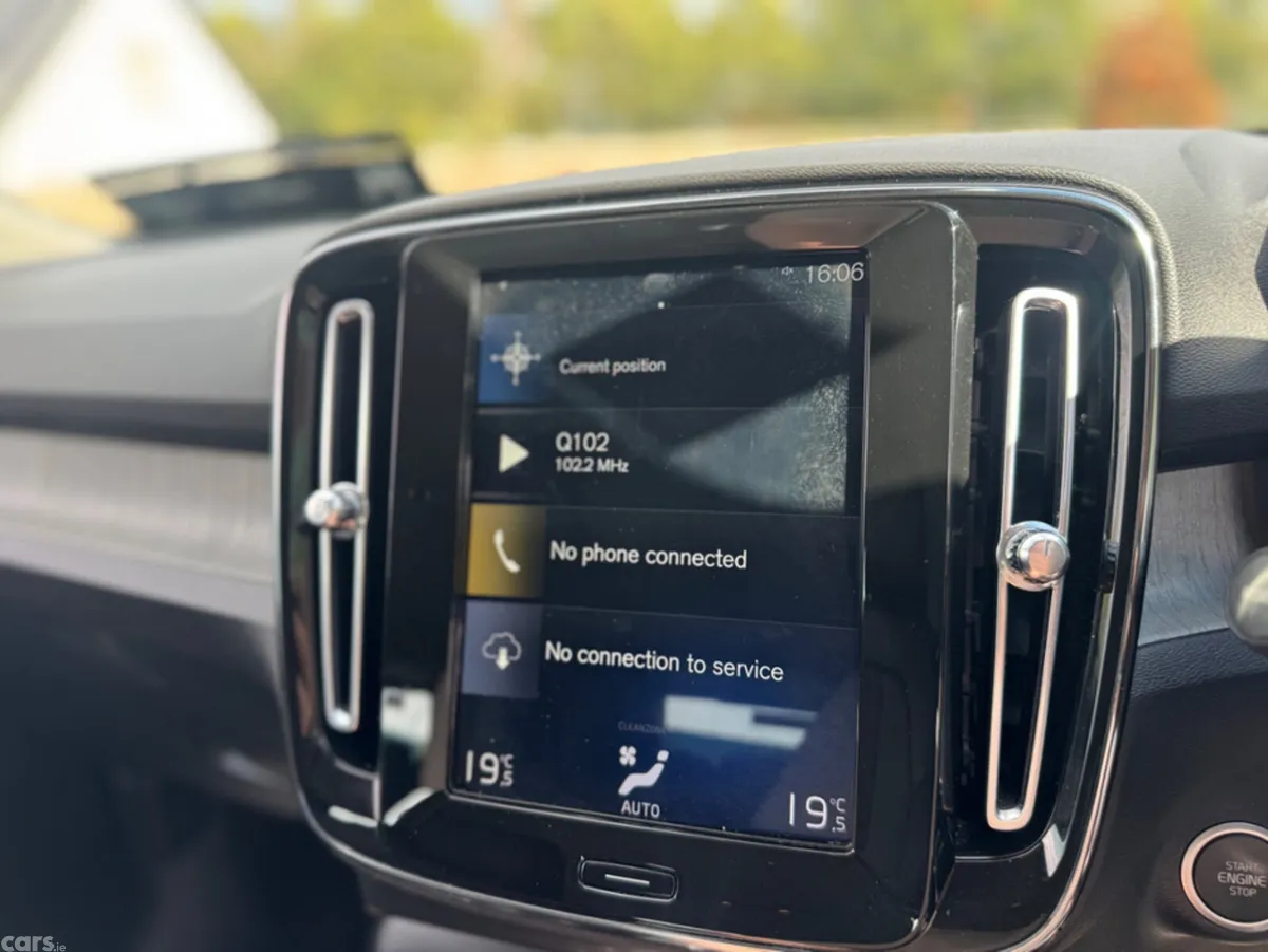 Volvo XC40 Estate, Petrol Plug-in Hybrid, 2020, Black