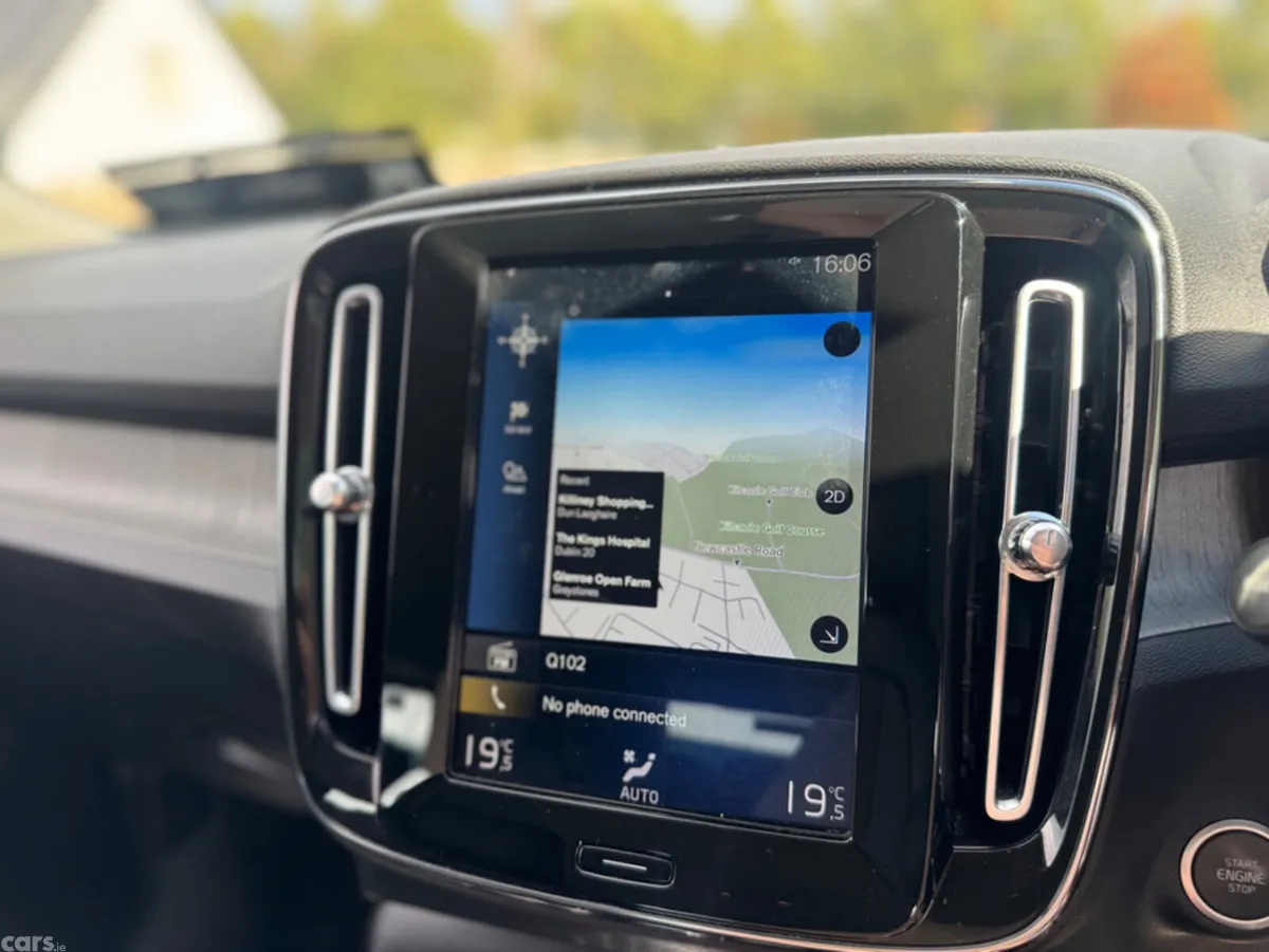 Volvo XC40 Estate, Petrol Plug-in Hybrid, 2020, Black