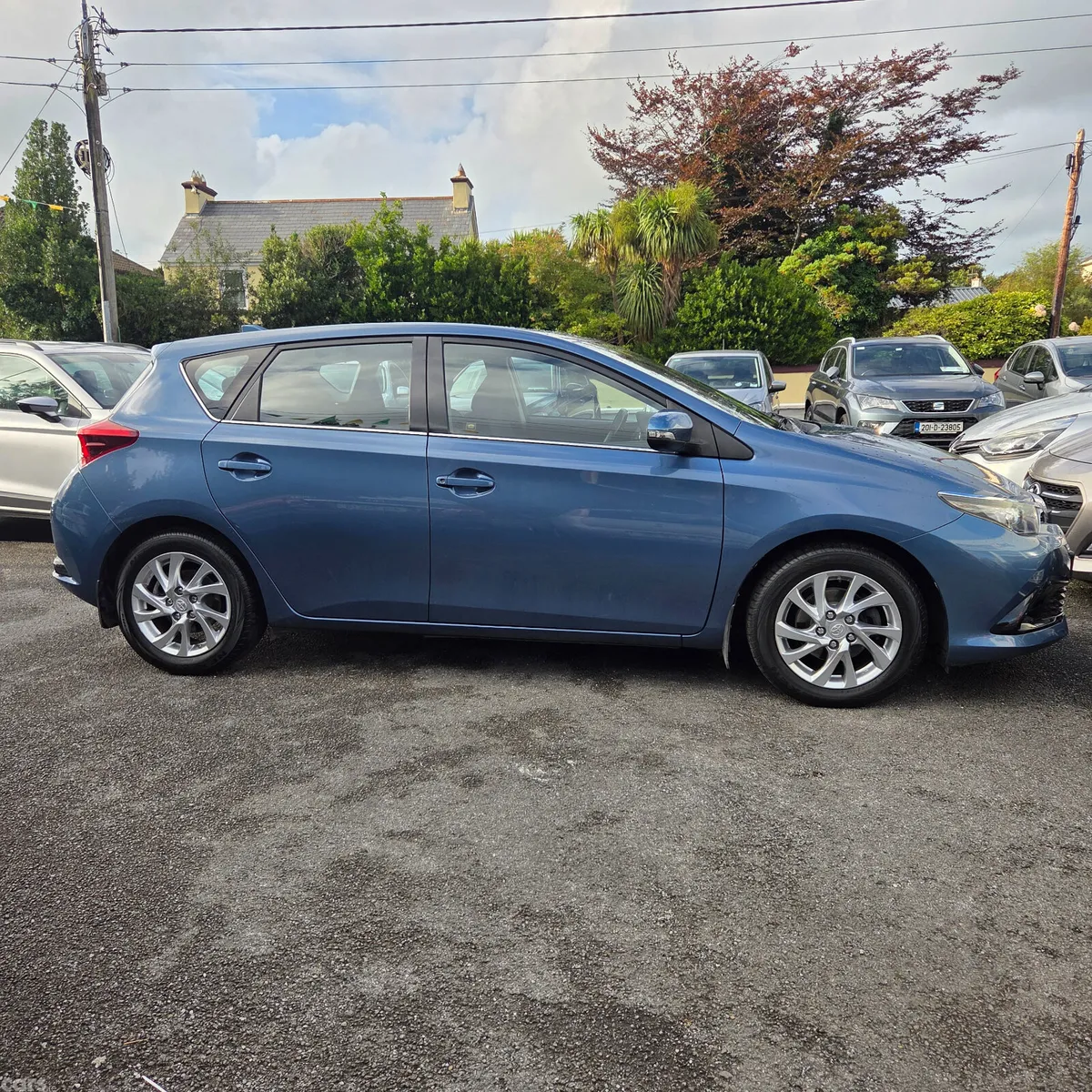 Toyota Auris Hatchback, Petrol, 2016, Blue