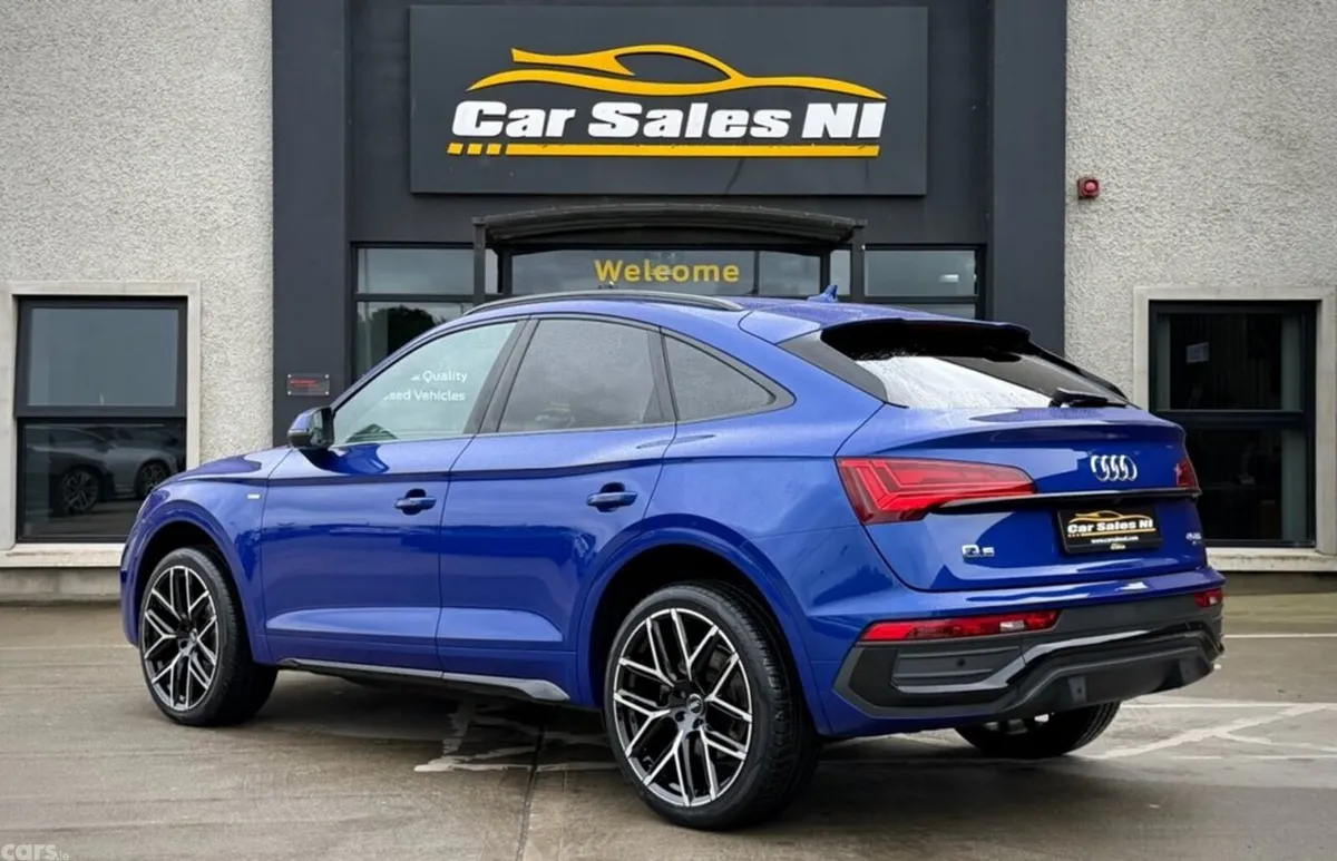 Audi Q5 SUV, Diesel Hybrid, 2023, Blue