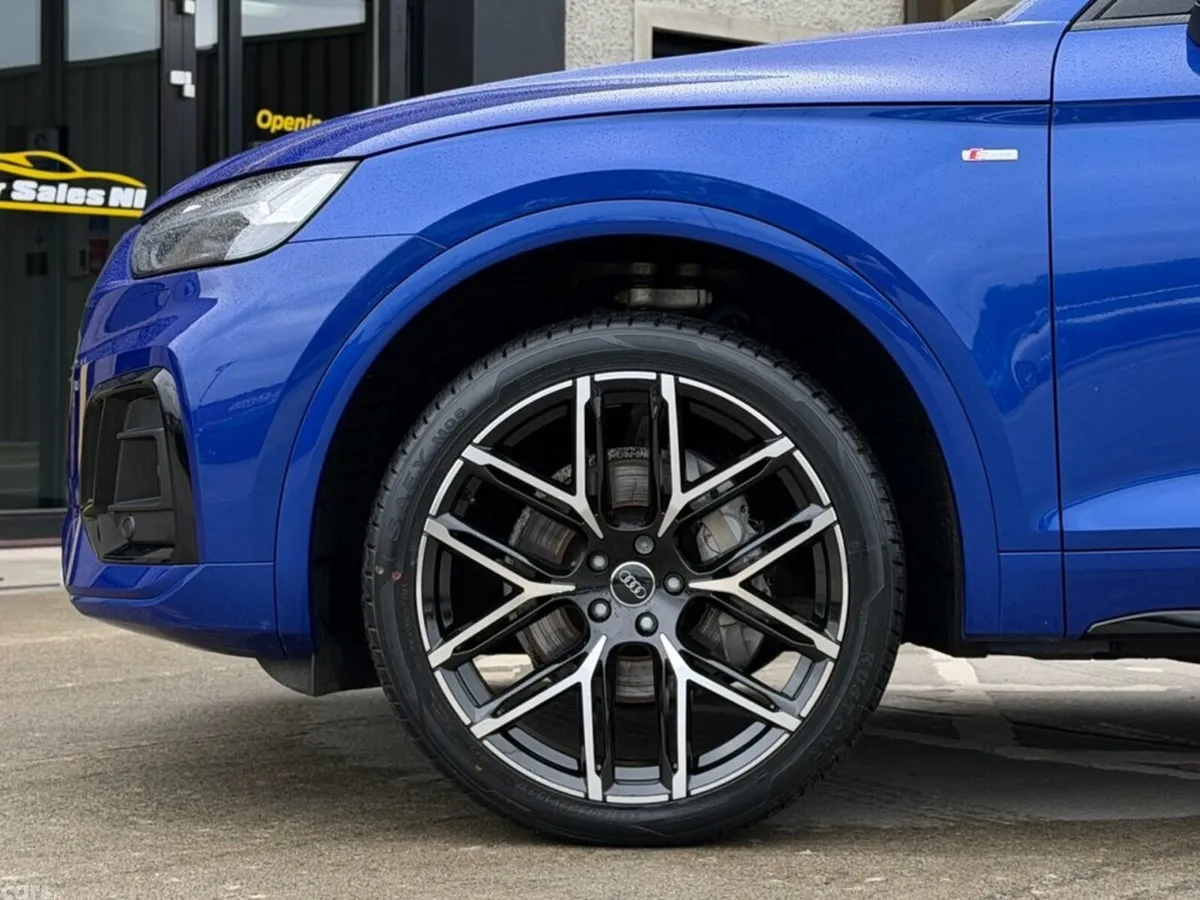 Audi Q5 SUV, Diesel Hybrid, 2023, Blue