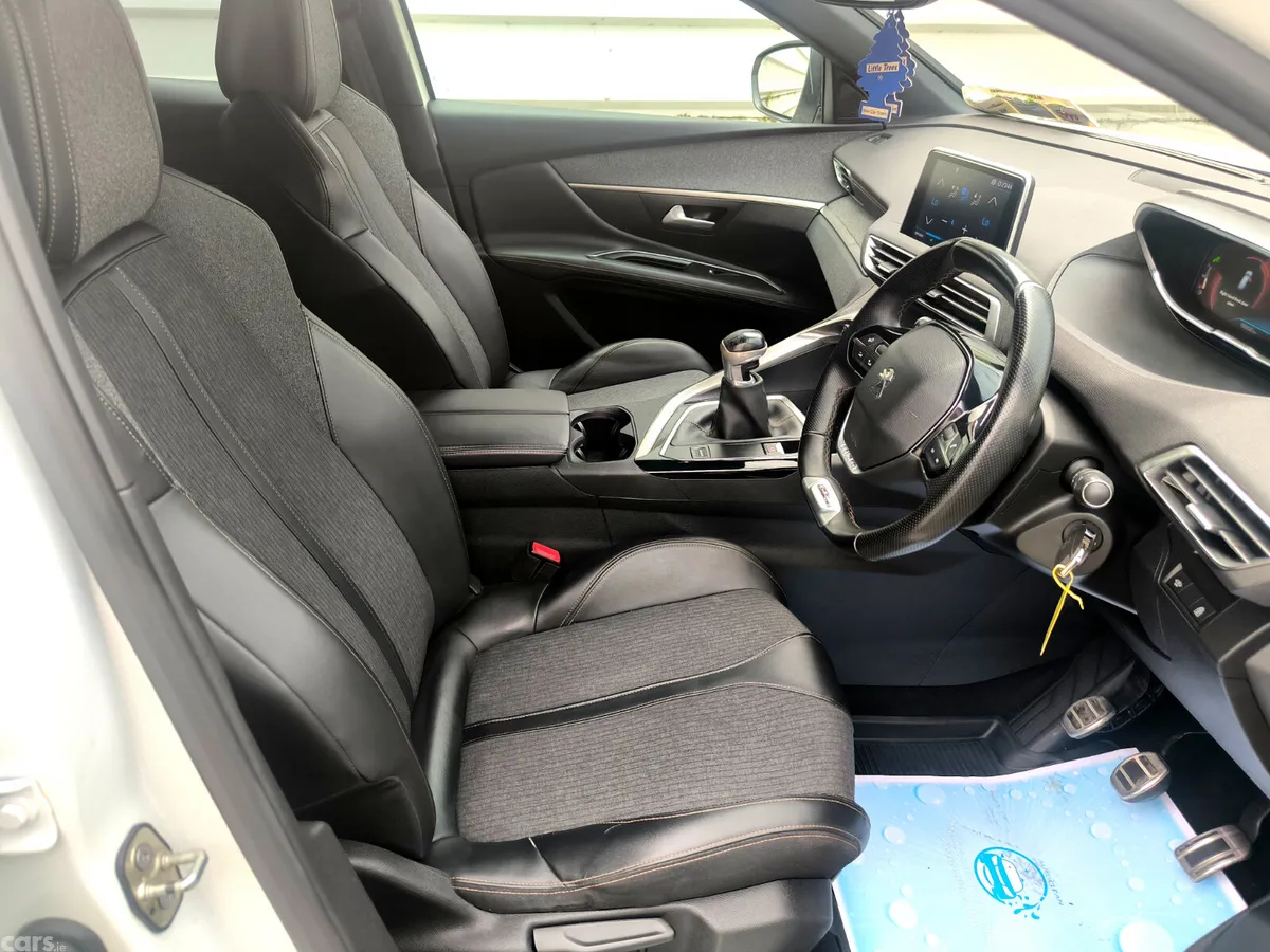 Peugeot 3008 Hatchback, Diesel, 2019, White