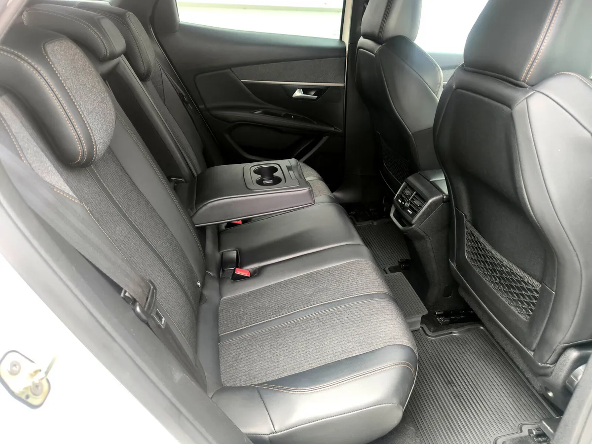 Peugeot 3008 Hatchback, Diesel, 2019, White