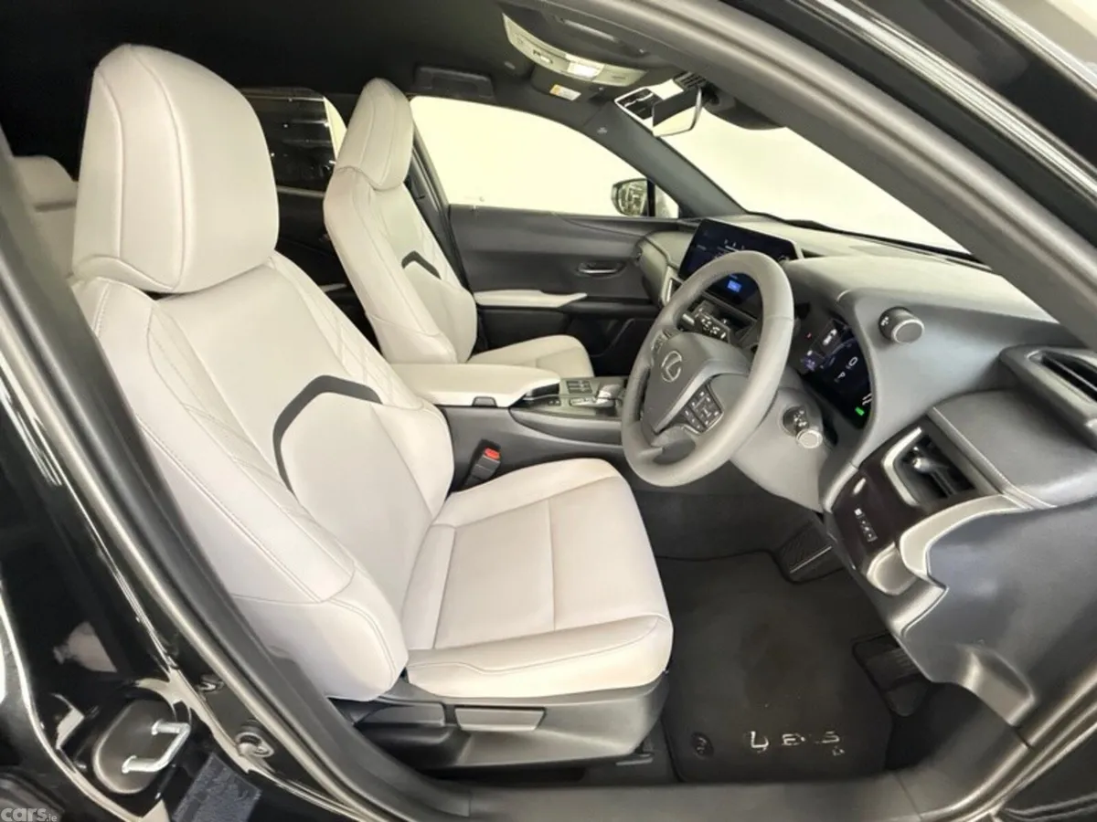 Lexus UX SUV, Petrol Hybrid, 2026, Black