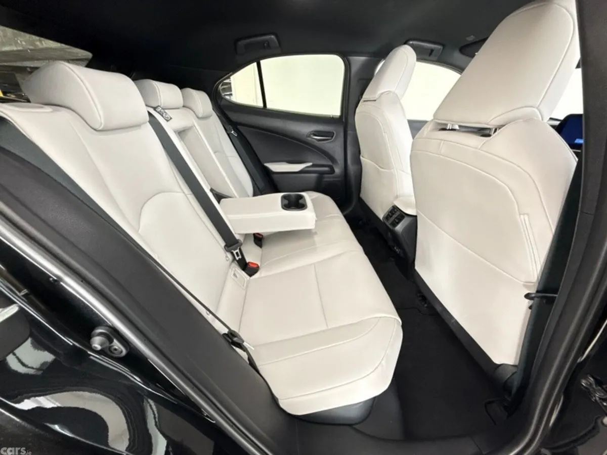 Lexus UX SUV, Petrol Hybrid, 2026, Black
