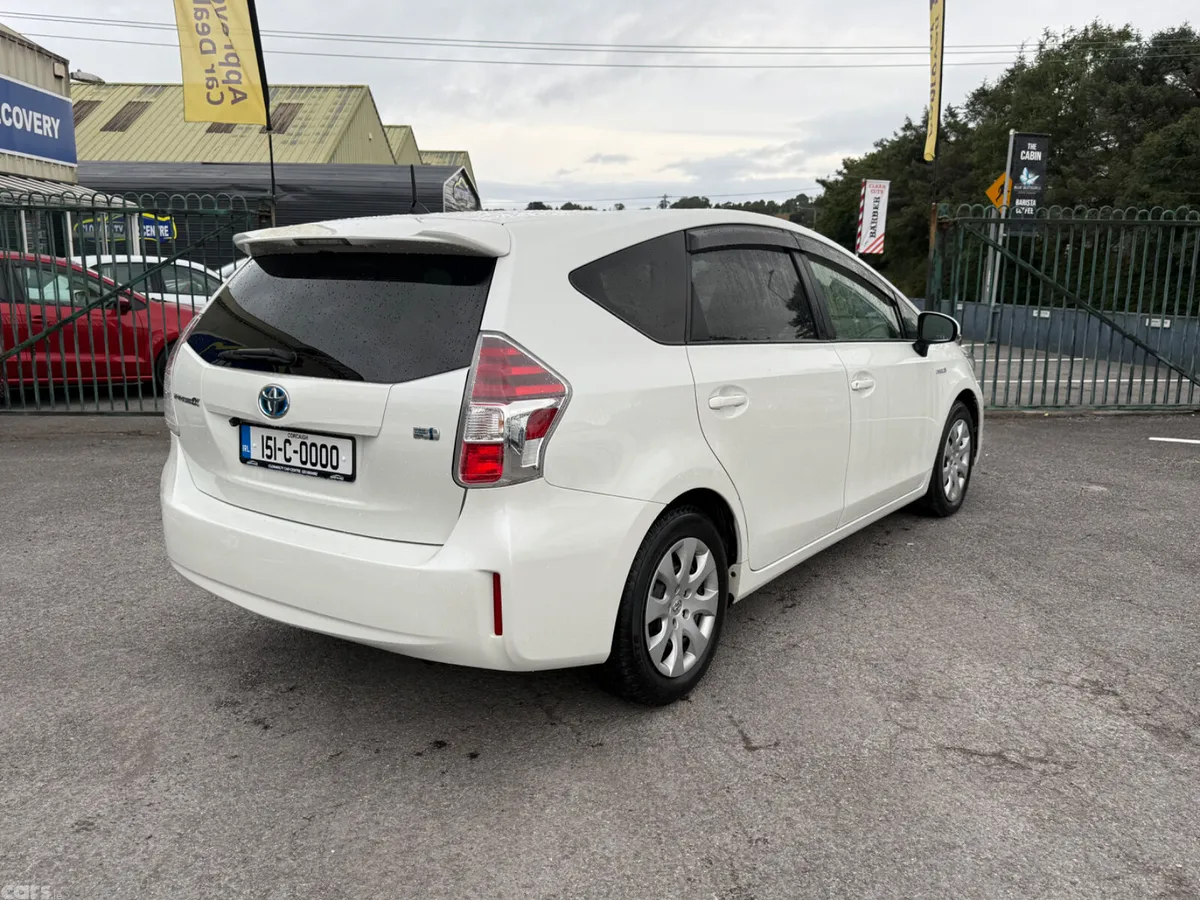 Toyota Prius Hatchback, Petrol Hybrid, 2015, White