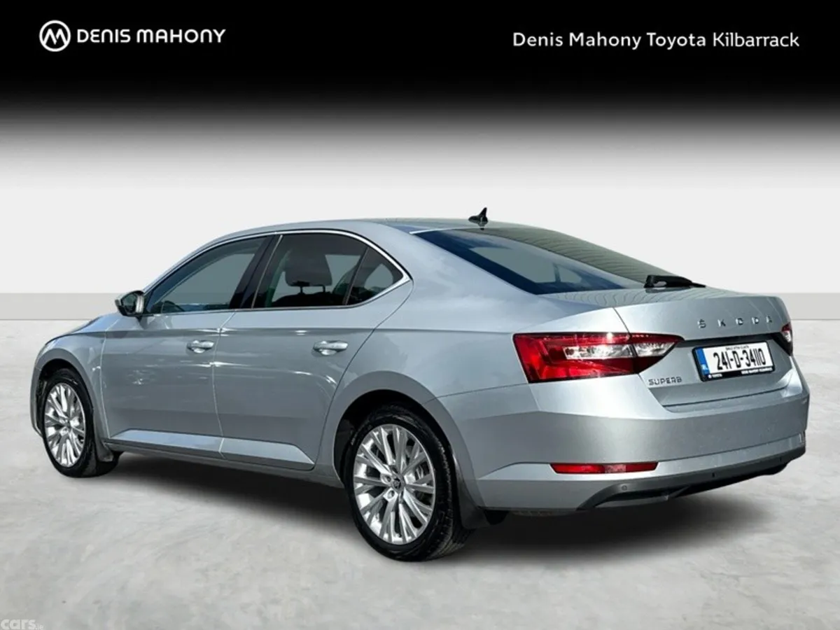 Skoda Superb Hatchback, Petrol, 2024, Grey
