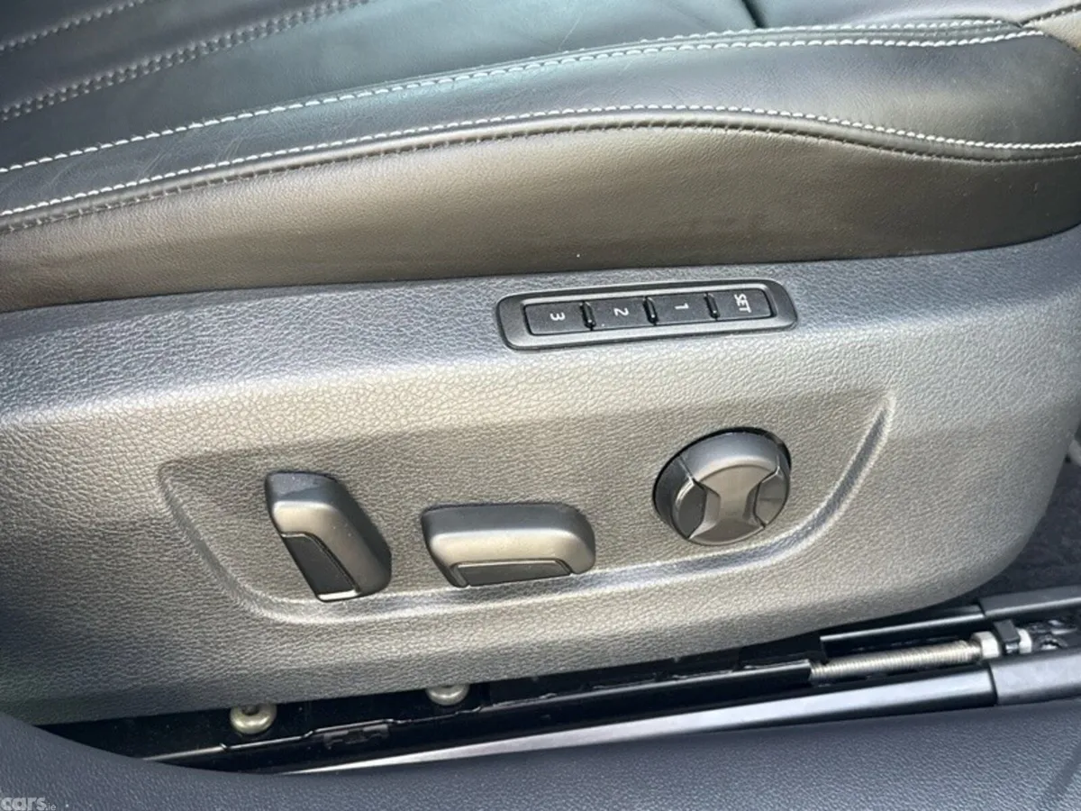 Skoda Superb Hatchback, Petrol, 2024, Grey