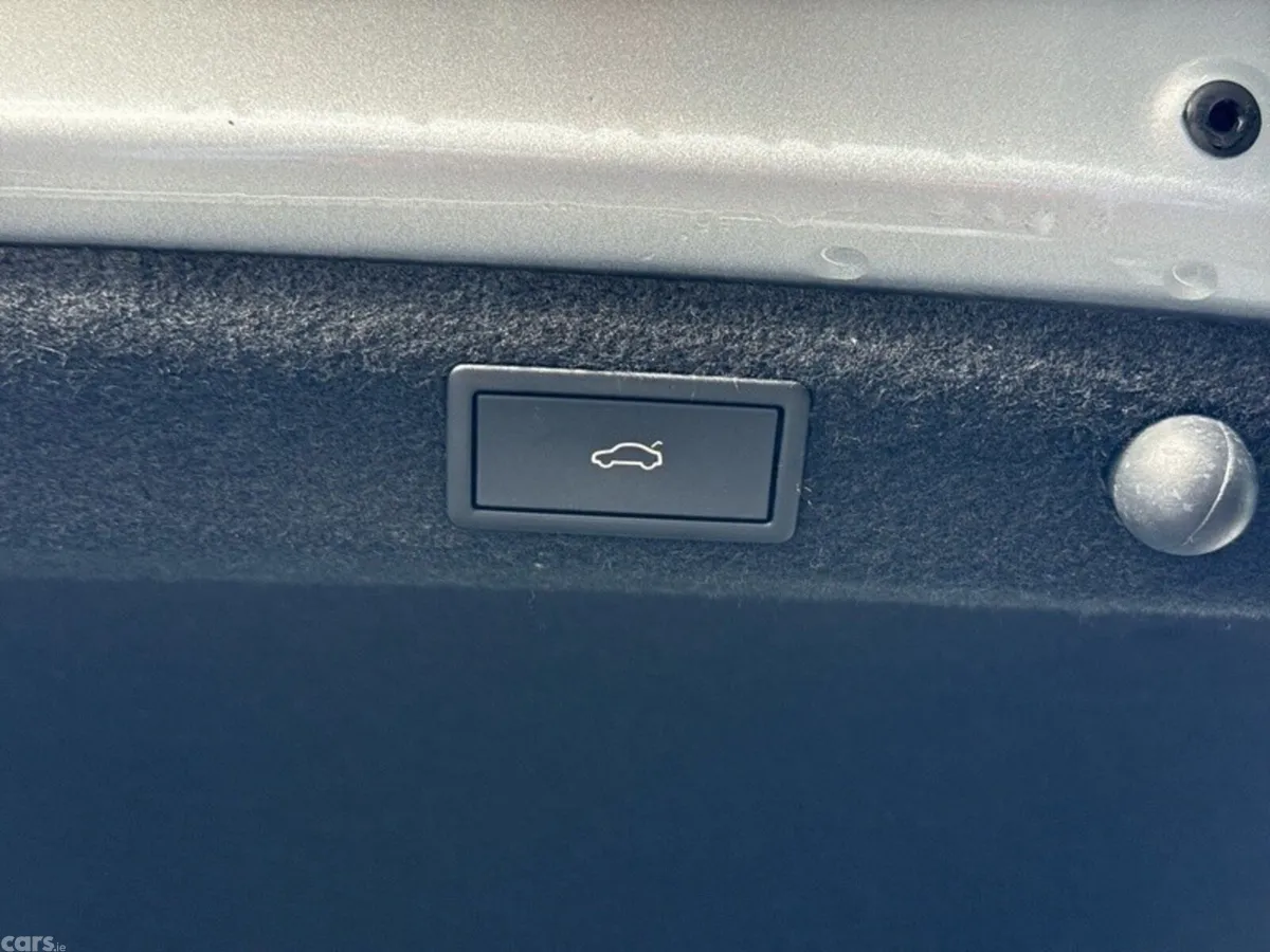 Skoda Superb Hatchback, Petrol, 2024, Grey