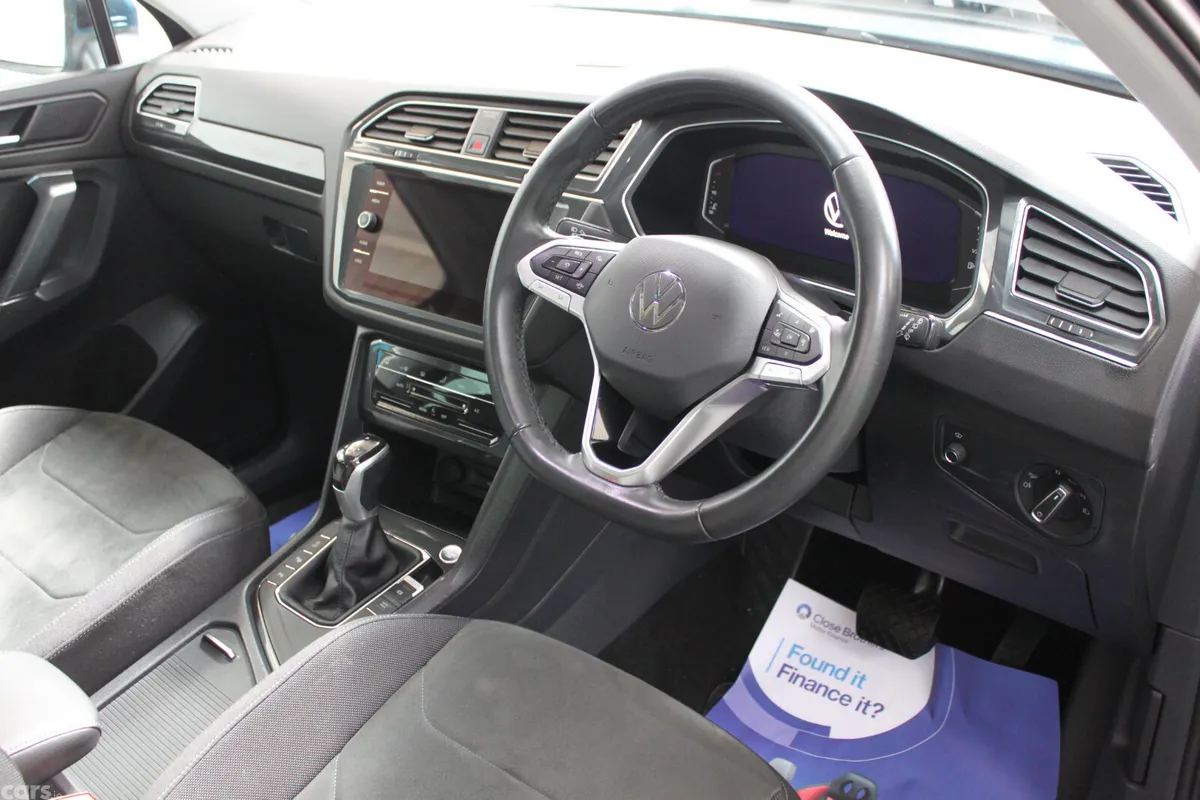Volkswagen Tiguan SUV, Petrol, 2023, Blue