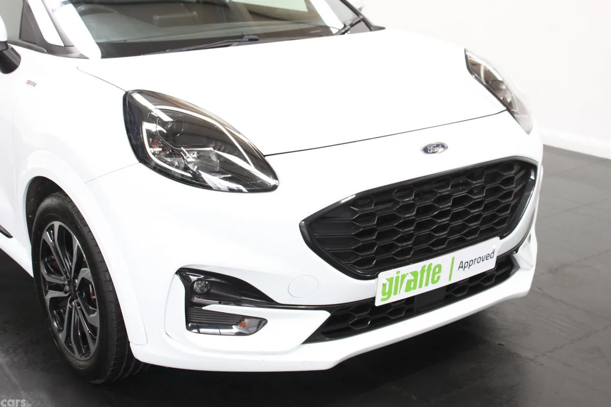 Ford Puma SUV, Petrol Hybrid, 2023, White