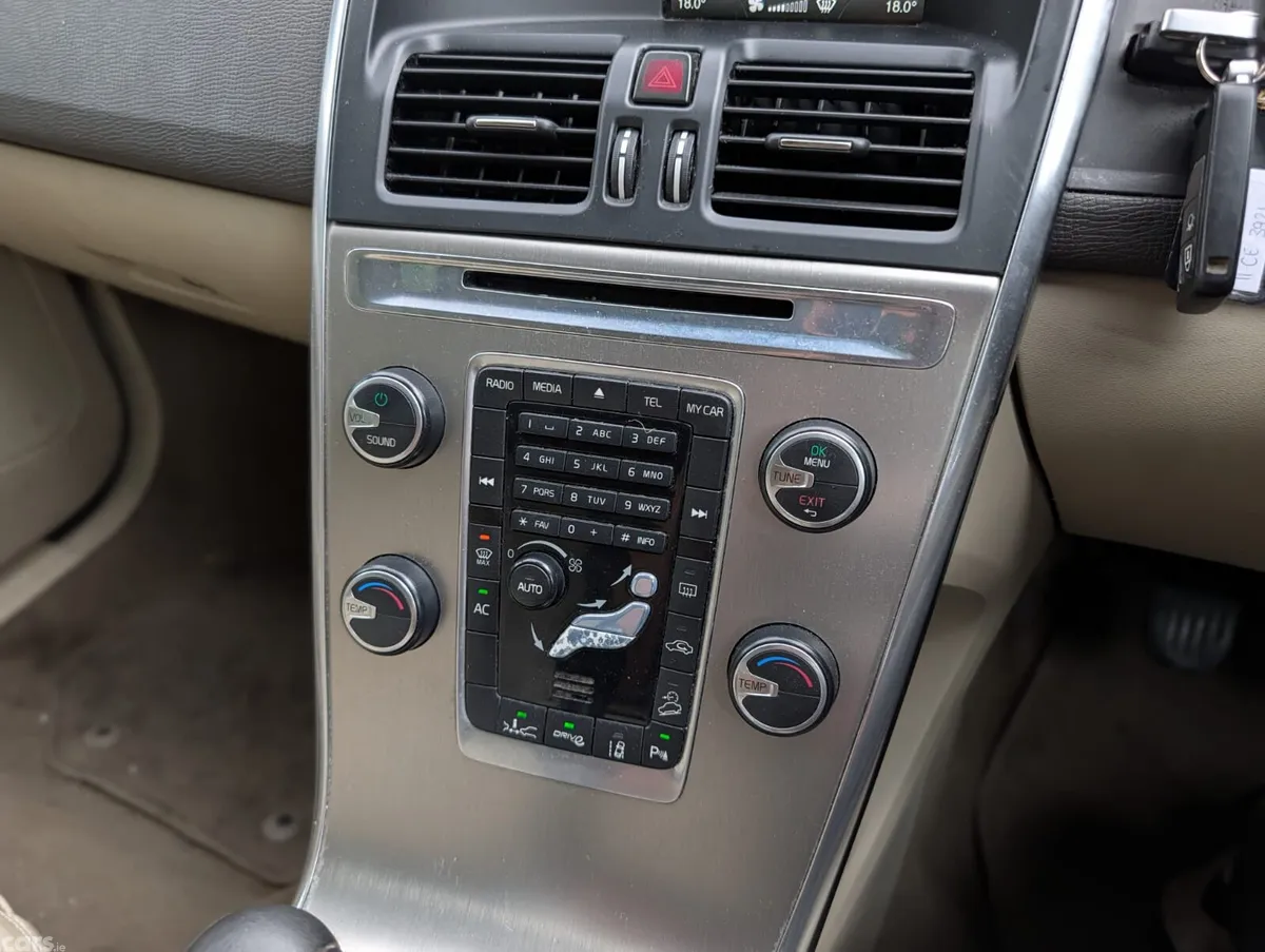 Volvo XC60 SUV, Diesel, 2011, Bronze