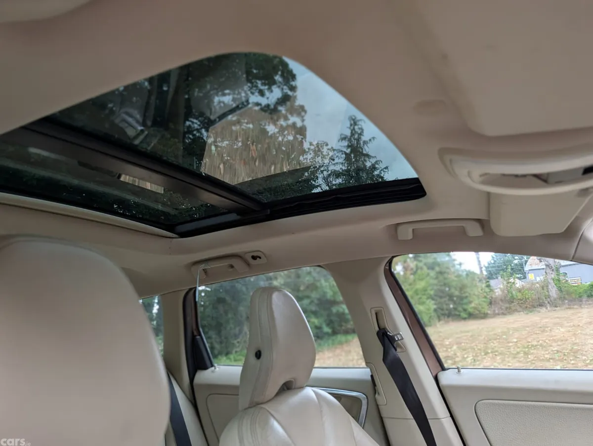 Volvo XC60 SUV, Diesel, 2011, Bronze