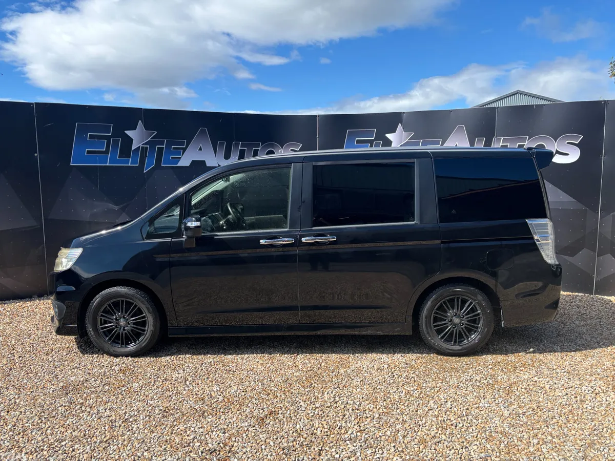Honda Stepwagon MPV, Petrol, 2014, Black