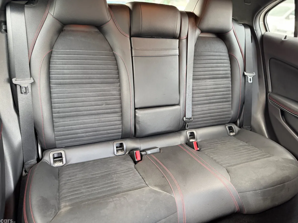 Mercedes-Benz A-Class Hatchback, Petrol, 2014, White