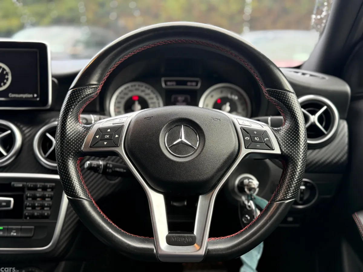 Mercedes-Benz A-Class Hatchback, Petrol, 2014, White