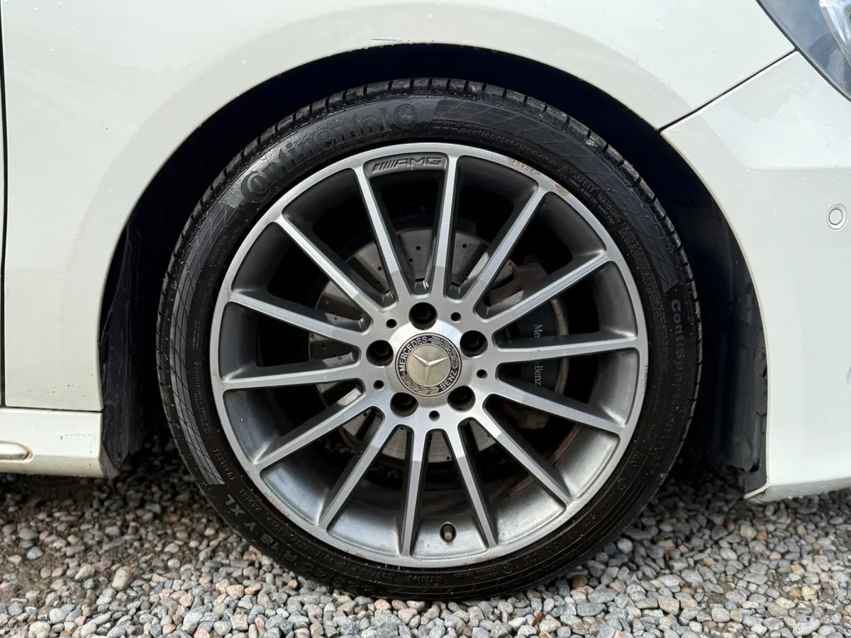 Mercedes-Benz A-Class Hatchback, Petrol, 2014, White