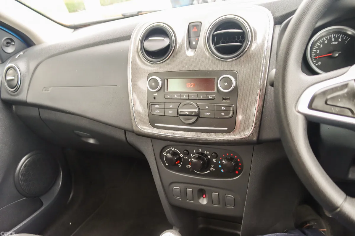 Dacia Sandero Stepway SUV, Petrol, 2019, Blue