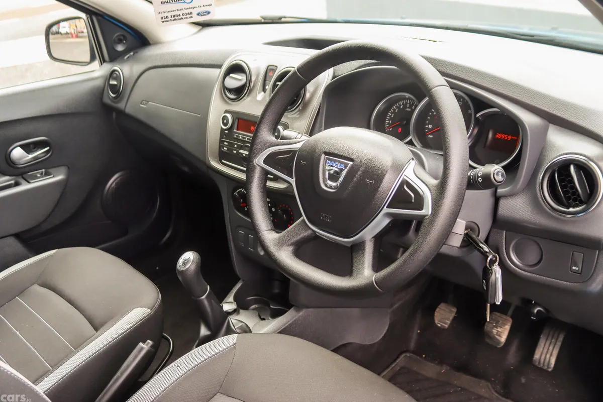 Dacia Sandero Stepway SUV, Petrol, 2019, Blue