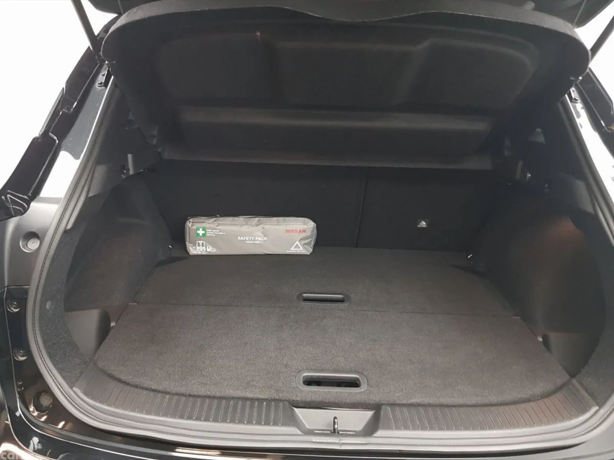 Nissan Qashqai MPV, Petrol Hybrid, 2025, Black