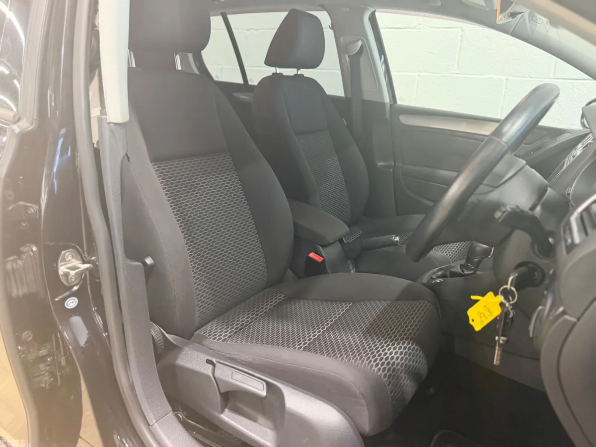 Volkswagen Golf Hatchback, Petrol, 2012, Black