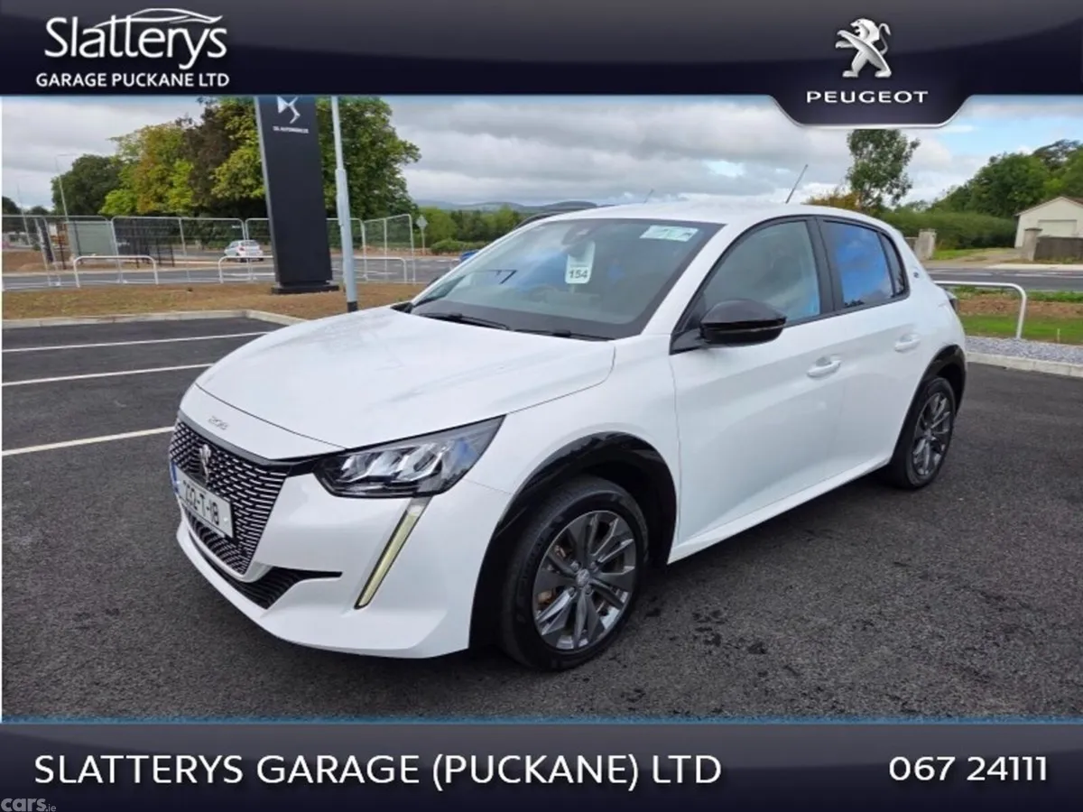 Peugeot 208 Hatchback, Electric, 2023, White
