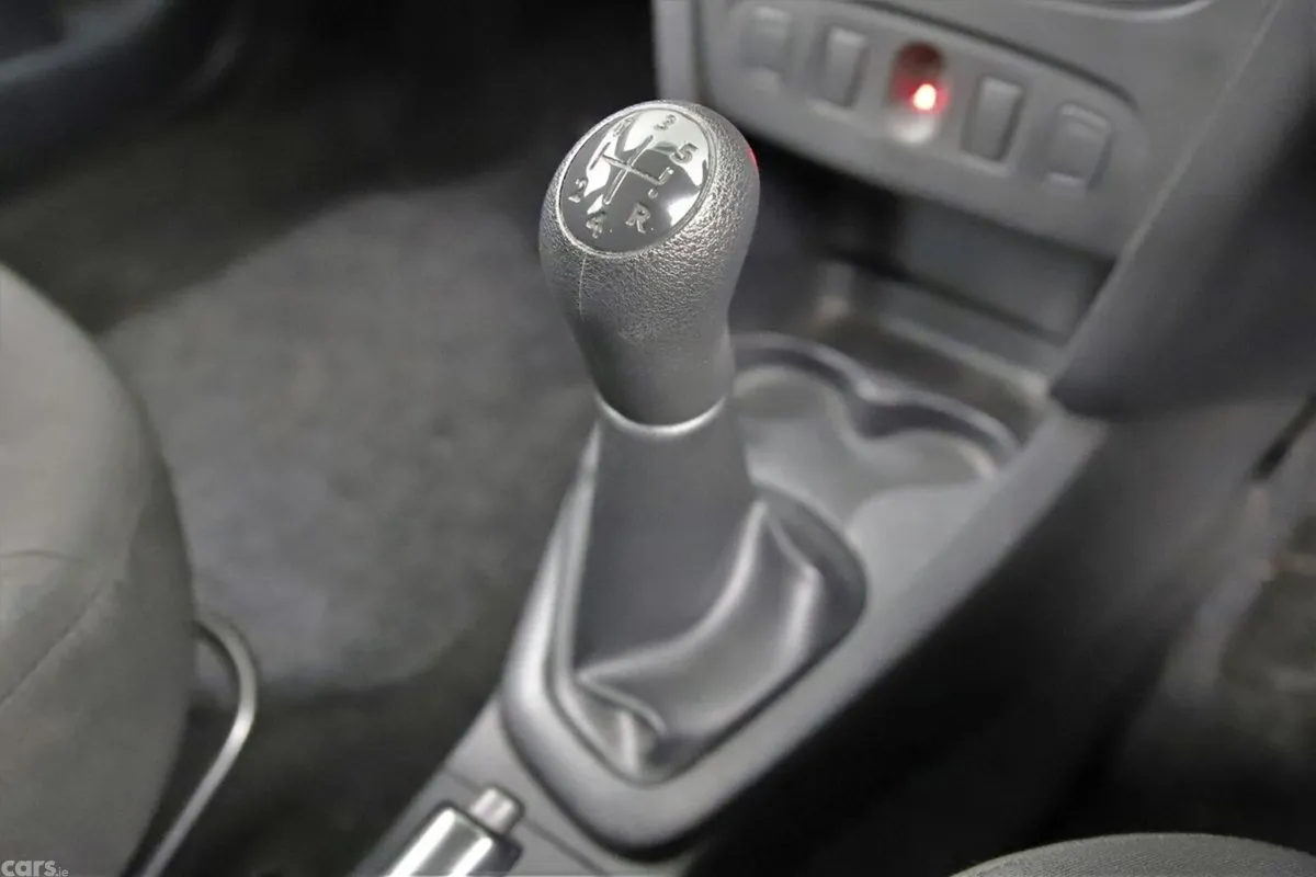 Dacia Sandero Hatchback, Petrol, 2019, Blue
