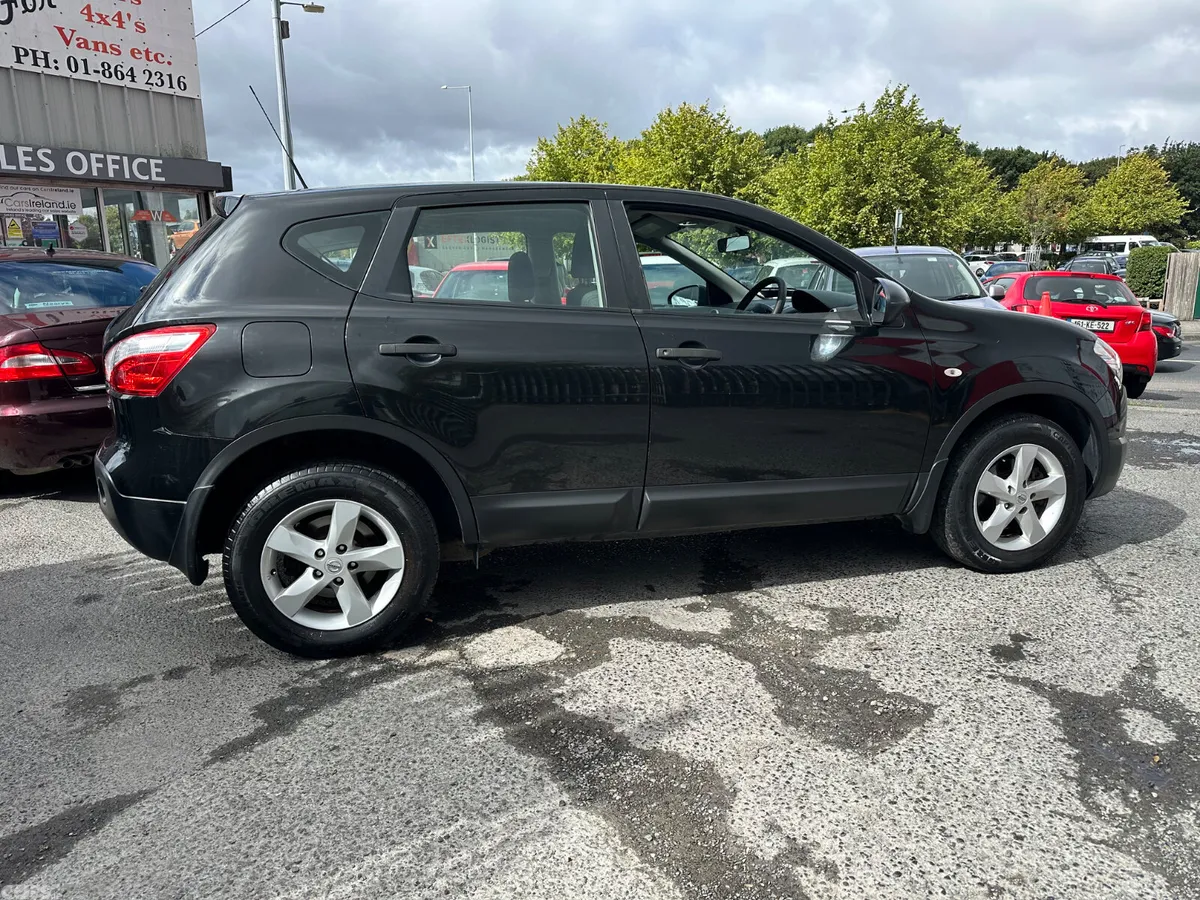 Nissan Qashqai Hatchback, Diesel, 2012, Black