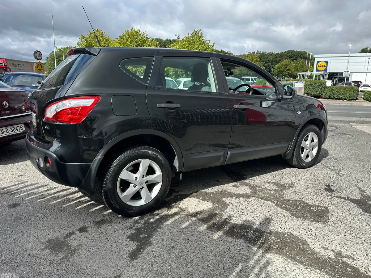 Nissan Qashqai Hatchback, Diesel, 2012, Black