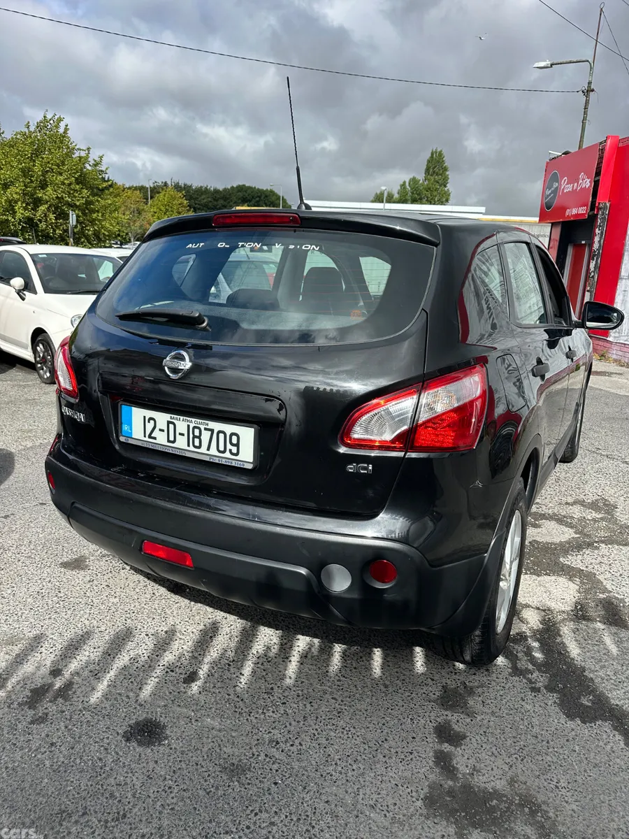 Nissan Qashqai Hatchback, Diesel, 2012, Black