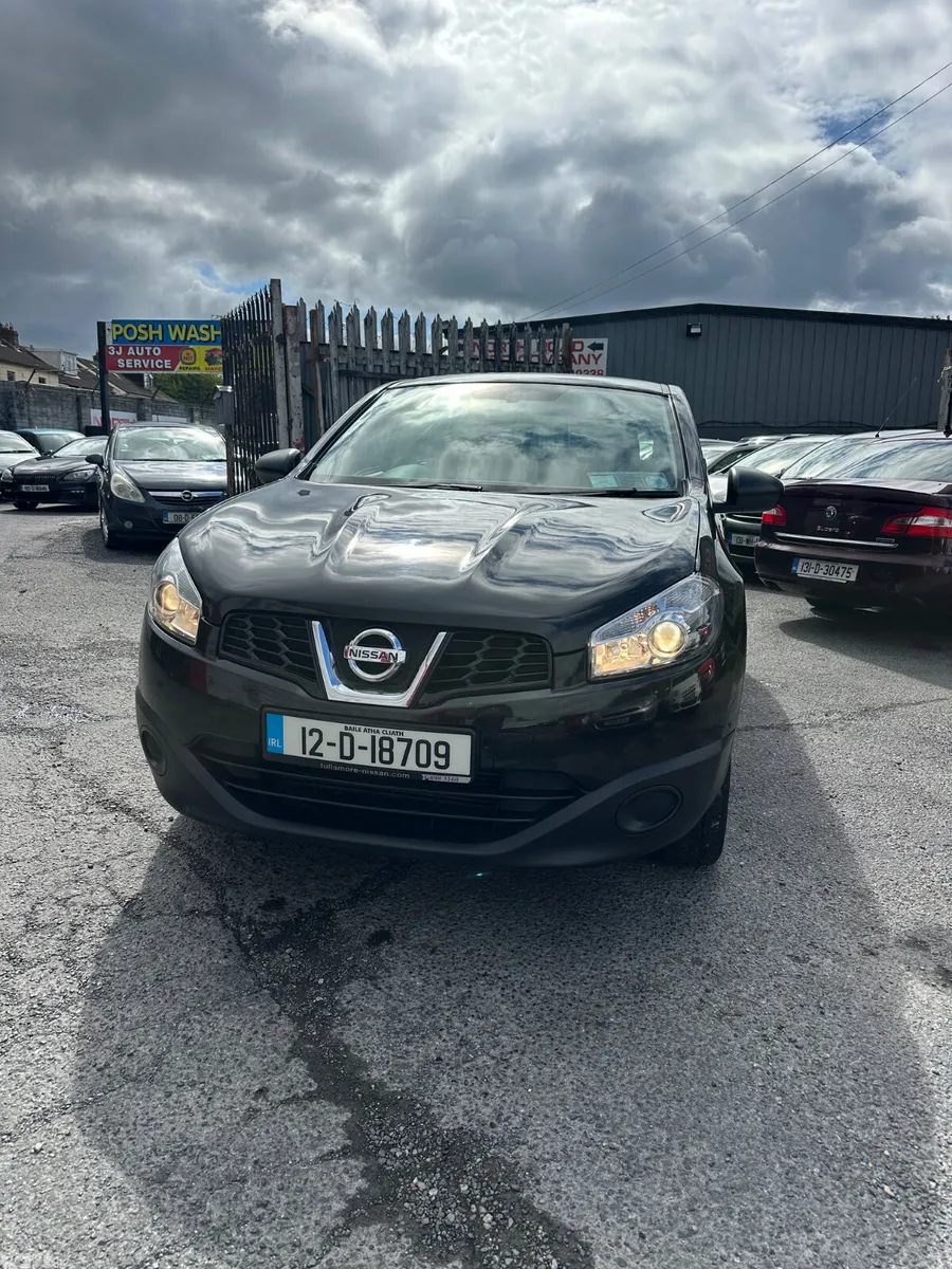 Nissan Qashqai Hatchback, Diesel, 2012, Black
